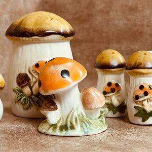 Vintage Merry Mushroom Minatures